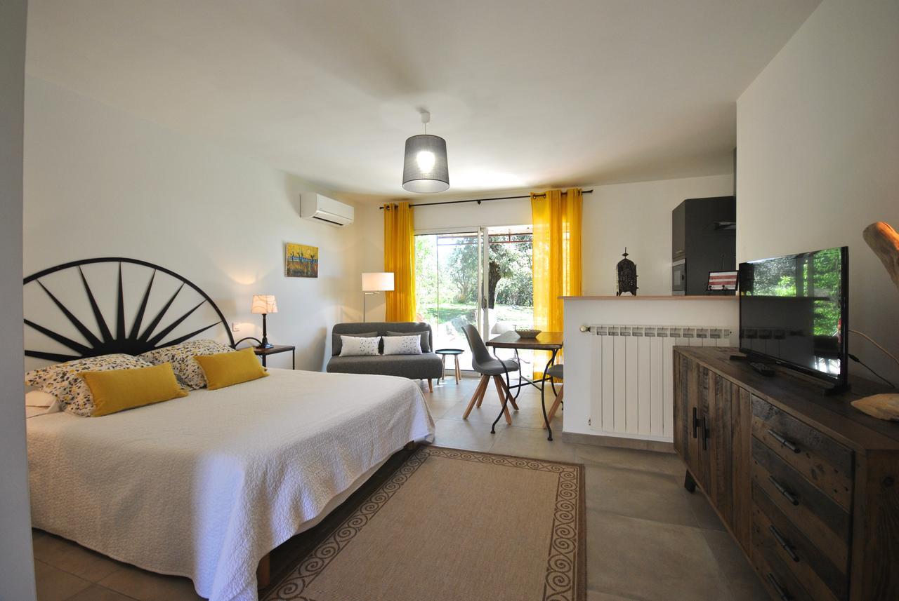 B&B La Badelle Gordes Zewnętrze zdjęcie